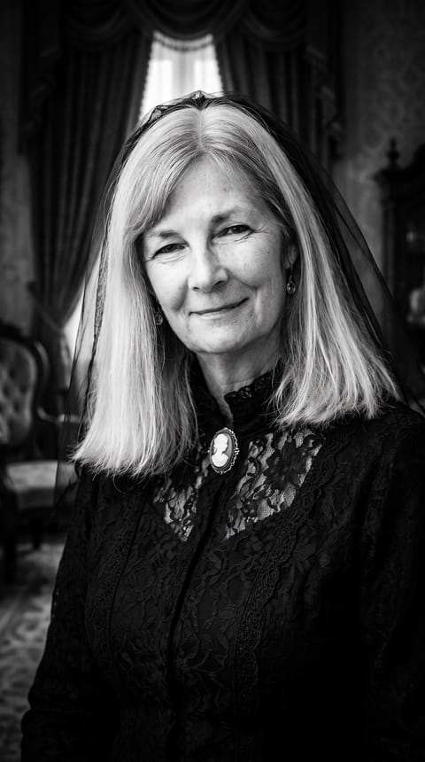 Sue Scott